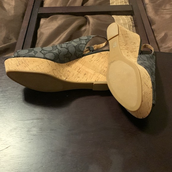 COACH SANDALS WEDGE SLINGBACK Size 10 (Navy Blue) - Picture 2 of 2